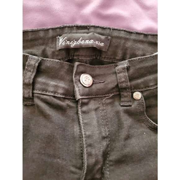 Distressed Black jeans - Picture 7 of 8